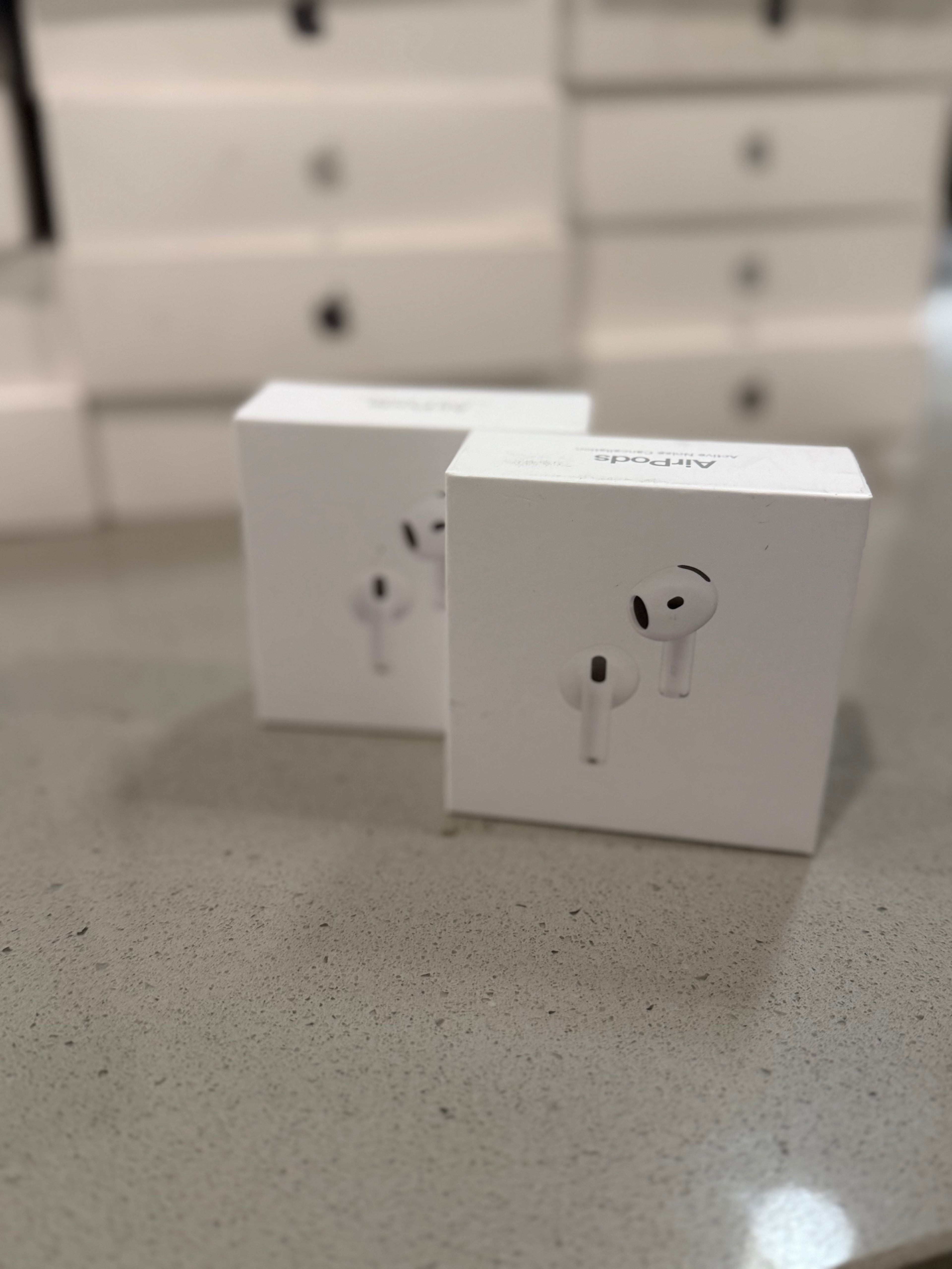 Apple Air Pod Gen 4 noise cancellation